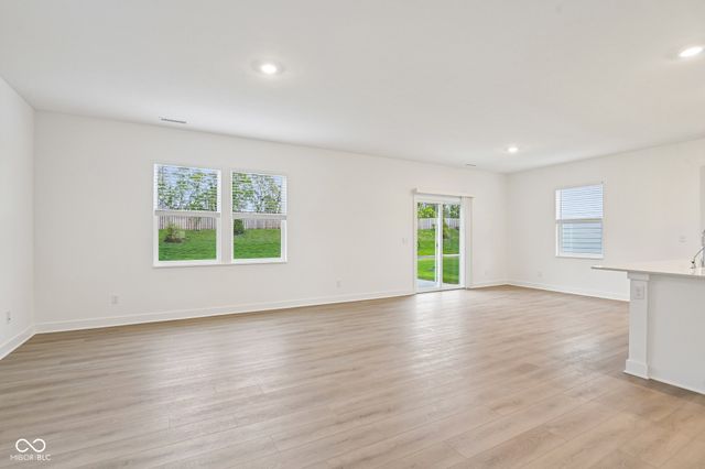 15274 Farrington Way, Fishers, IN 46037