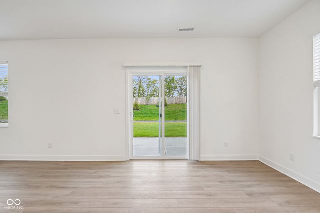 15274 Farrington Way, Fishers, IN 46037