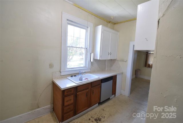 208 S Myrtle School Road, Gastonia, NC 28052