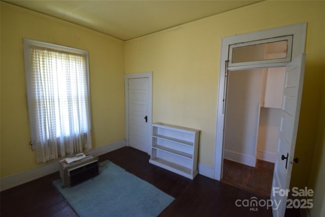 208 S Myrtle School Road, Gastonia, NC 28052