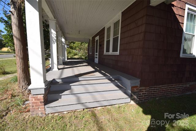 208 S Myrtle School Road, Gastonia, NC 28052