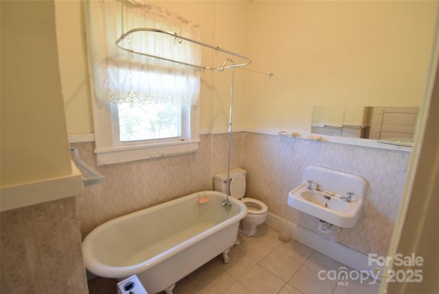 208 S Myrtle School Road, Gastonia, NC 28052