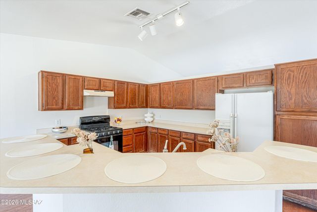 1821 W Newhall Drive, Tucson, AZ 85746