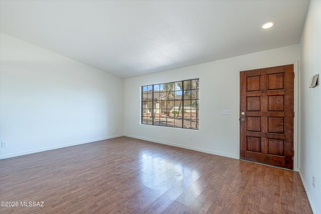 1821 W Newhall Drive, Tucson, AZ 85746