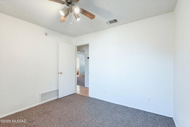 1821 W Newhall Drive, Tucson, AZ 85746