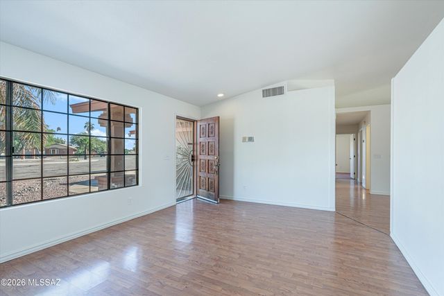 1821 W Newhall Drive, Tucson, AZ 85746