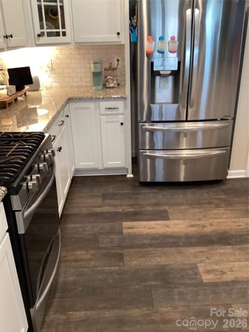 5135 Devonshire Road, Denver, NC 28037