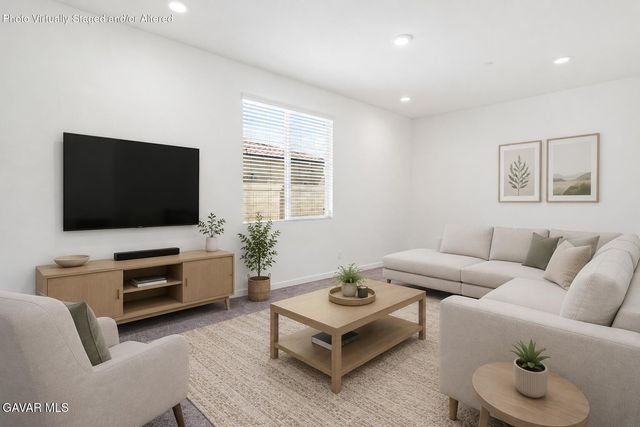 45025 W 43rd Street, Lancaster, CA 93536