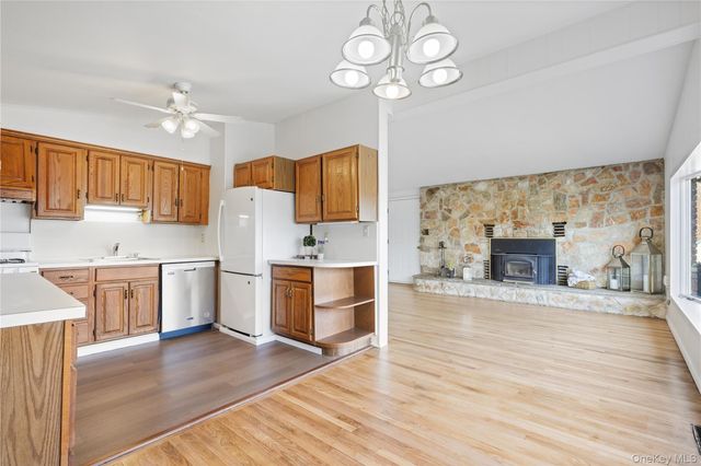 31 S Lexow Avenue, Nanuet, NY 10954