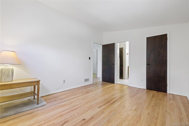 31 S Lexow Avenue, Nanuet, NY 10954