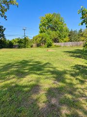 23846 Lillian Street, Brownstown Charter Township, MI 48183