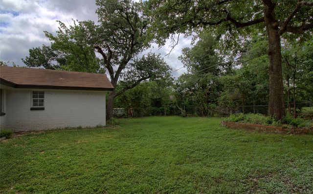 3424 Grady Street, Forest Hill, TX 76119