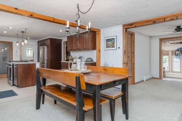17 Island Pond Road, Hampstead, NH 03841