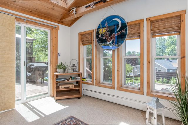 17 Island Pond Road, Hampstead, NH 03841