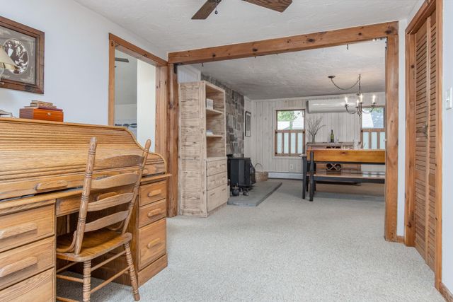 17 Island Pond Road, Hampstead, NH 03841