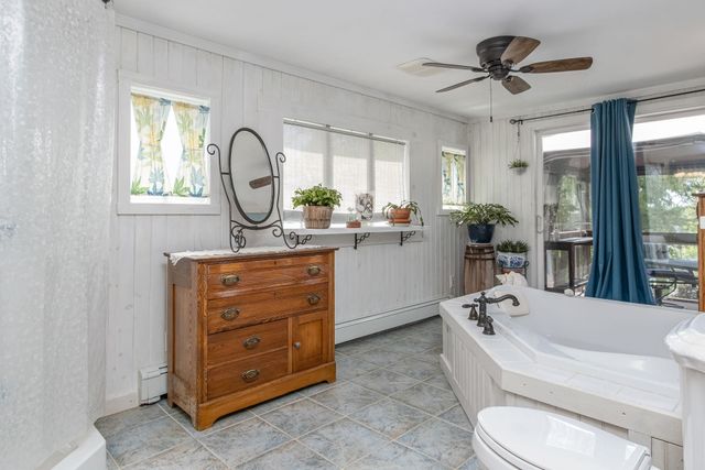 17 Island Pond Road, Hampstead, NH 03841