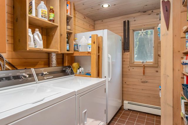 17 Island Pond Road, Hampstead, NH 03841