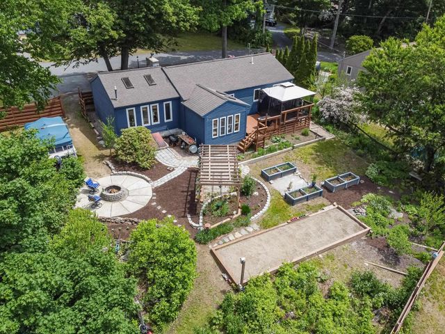 17 Island Pond Road, Hampstead, NH 03841