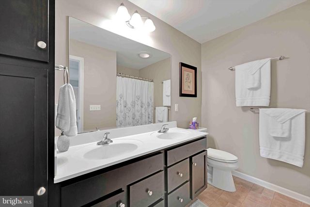 406 WENDOVER WAY, Lancaster, PA 17603