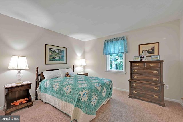 406 WENDOVER WAY, Lancaster, PA 17603