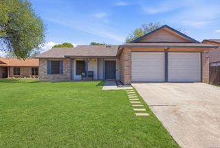 419 wagon xing, Universal City, TX 78148