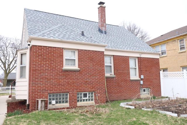 3718 N 57th STREET, Milwaukee, WI 53216