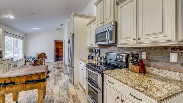560 OAKFORD ROAD, Sarasota, FL 34240