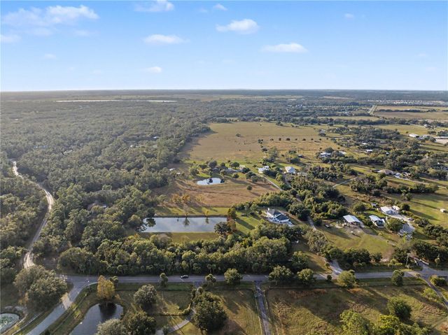 560 OAKFORD ROAD, Sarasota, FL 34240