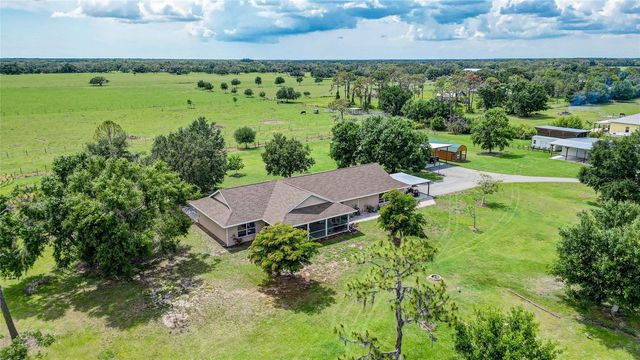 560 OAKFORD ROAD, Sarasota, FL 34240