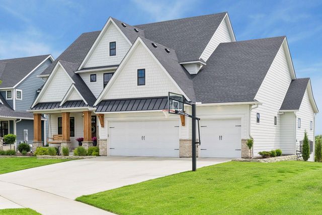 6356 Yuma Lane N, Maple Grove, MN 55311