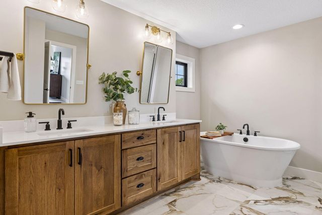 6356 Yuma Lane N, Maple Grove, MN 55311