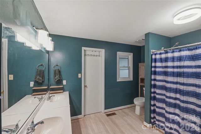 1372 Lucy Drive, Lincolnton, NC 28092