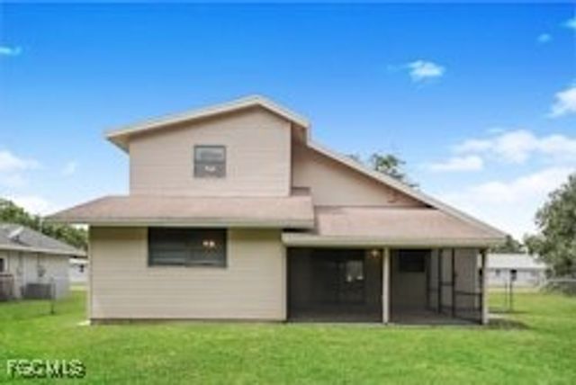 12613 7th ST, Fort Myers, FL 33905