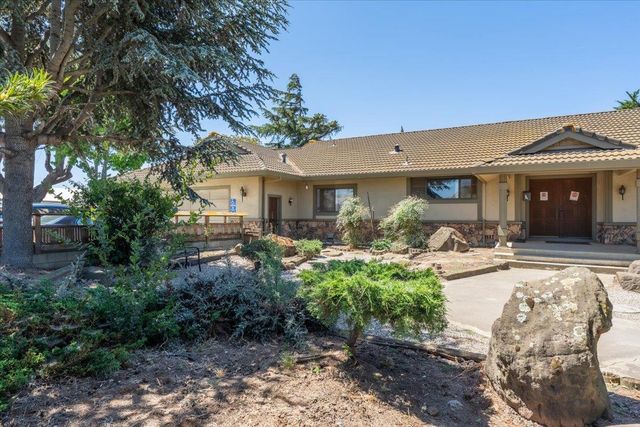 23820 Potter Road, Salinas, CA 93908