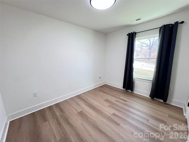 1003 N Cansler Street, Kings Mountain, NC 28086