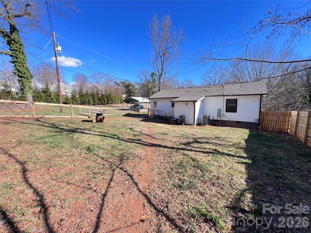 1003 N Cansler Street, Kings Mountain, NC 28086