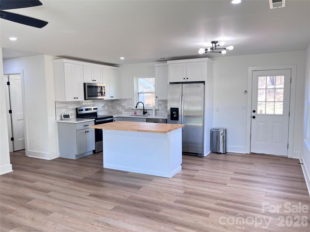 1003 N Cansler Street, Kings Mountain, NC 28086