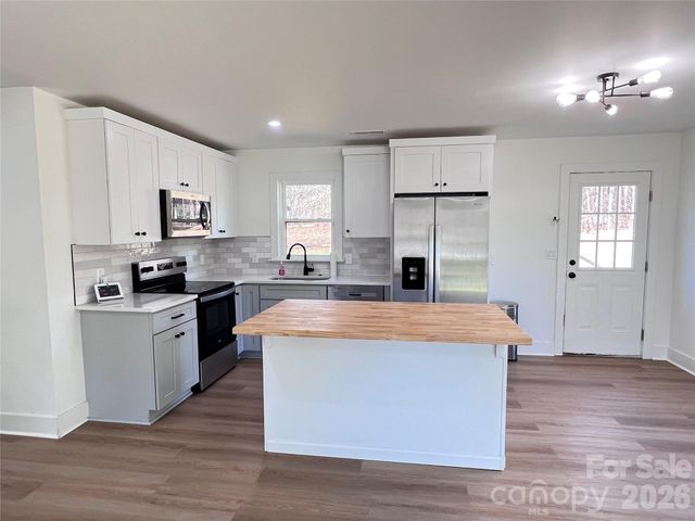 1003 N Cansler Street, Kings Mountain, NC 28086