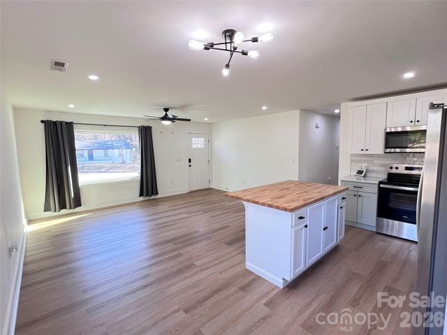 1003 N Cansler Street, Kings Mountain, NC 28086