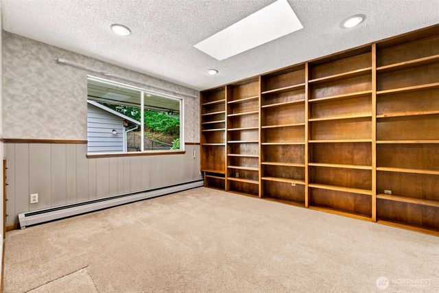 7412 104th Street E, Puyallup, WA 98373