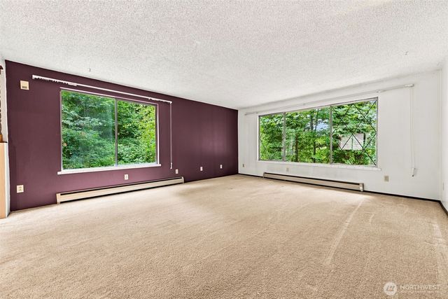 7412 104th Street E, Puyallup, WA 98373