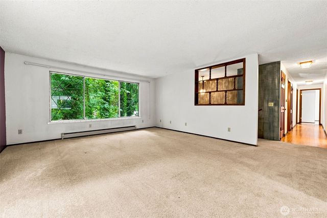 7412 104th Street E, Puyallup, WA 98373