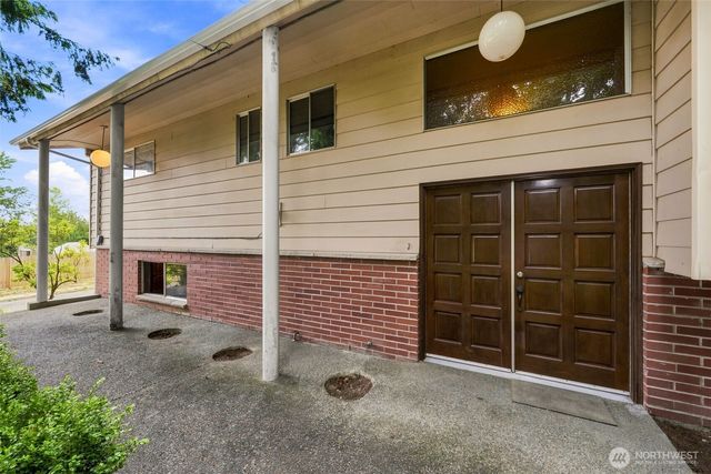 7412 104th Street E, Puyallup, WA 98373