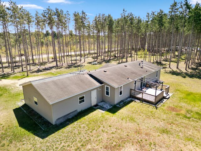 8901 S Thornapple Avenue, Newaygo, MI 49337