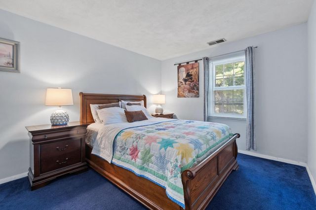 47 Cortland Ln 47, Boxborough, MA 01719
