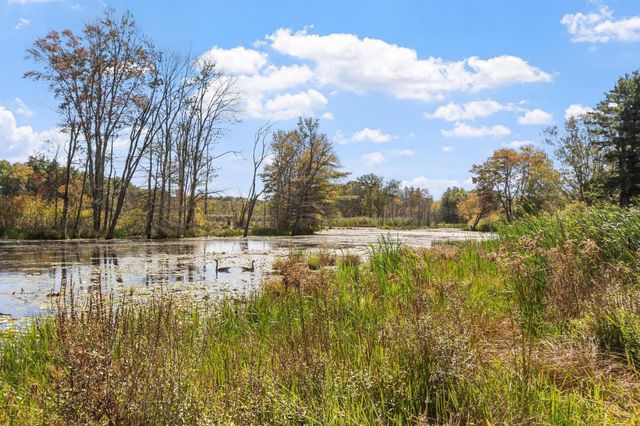 47 Cortland Ln 47, Boxborough, MA 01719