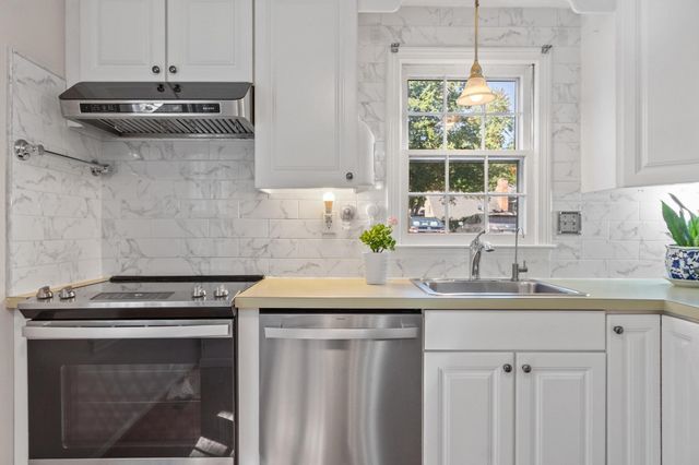 47 Cortland Ln 47, Boxborough, MA 01719