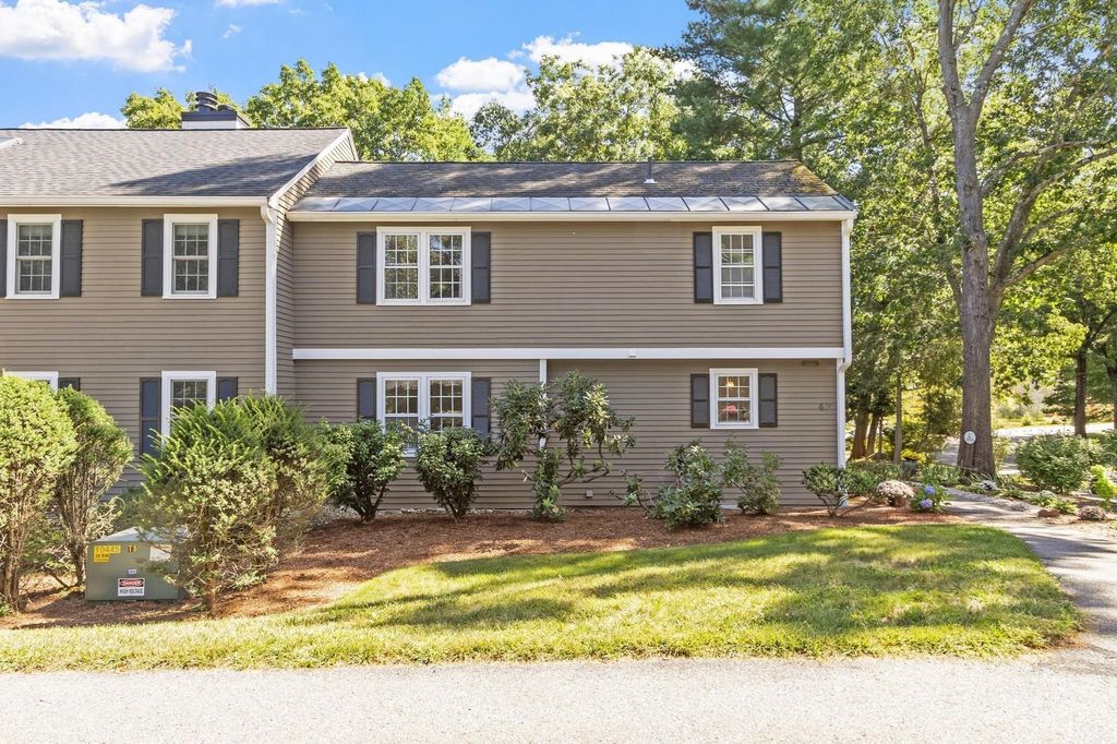 47 Cortland Ln 47, Boxborough, MA 01719