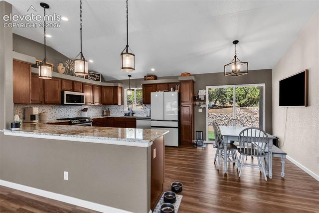 35 Cougar Loop, Canon City, CO 81212