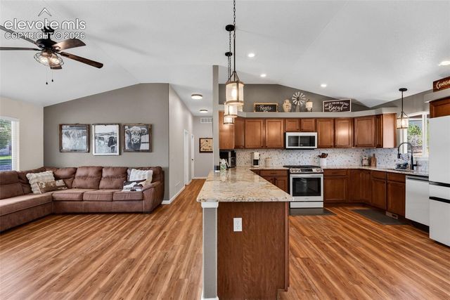 35 Cougar Loop, Canon City, CO 81212